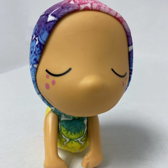 Hasbro Hanazuki Full Of Treasures Little Dreamer 7" Plush Toy Rainbow - Picture 2 of 6